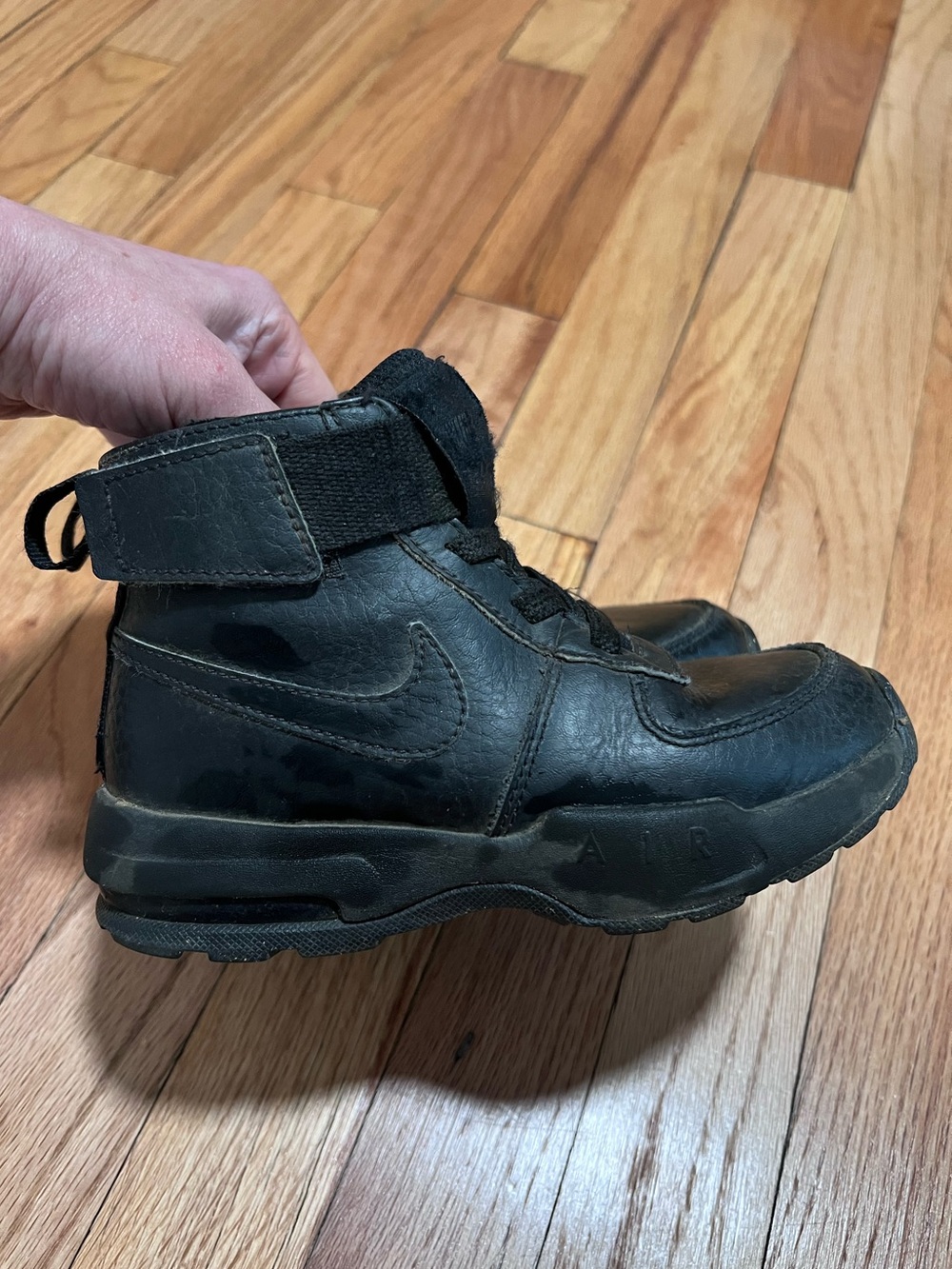 Nike Kids Black High-Top Air Max Goaterra 2.0 Sneaker with Strap Size 1C